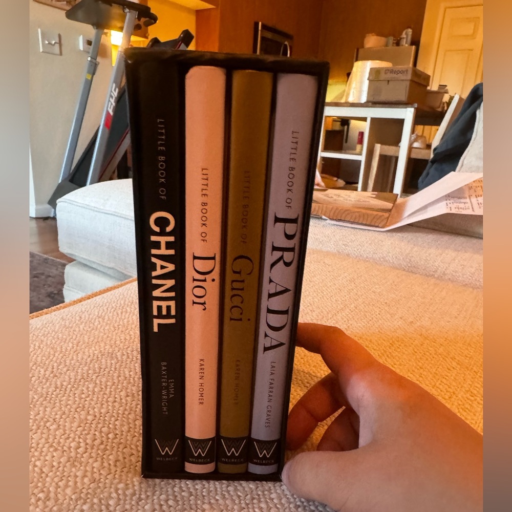 Designers Table Book Set